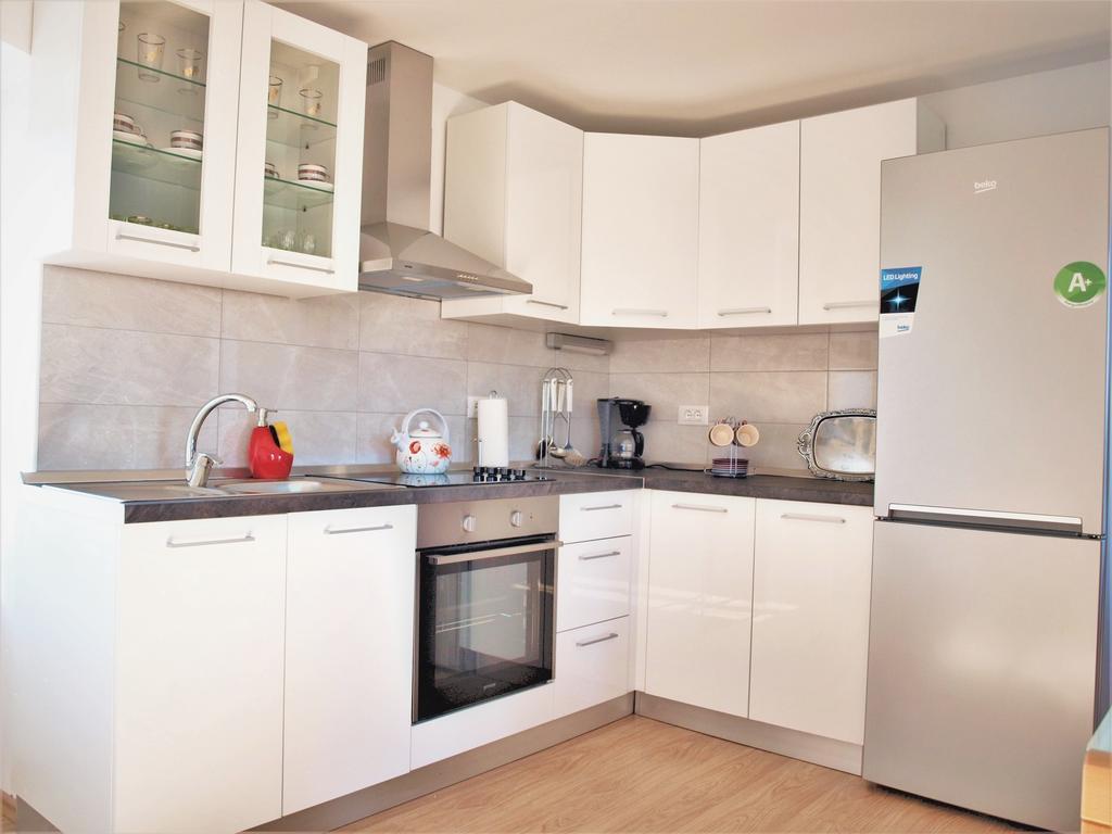 Apartment Rado Vrbnik Luaran gambar